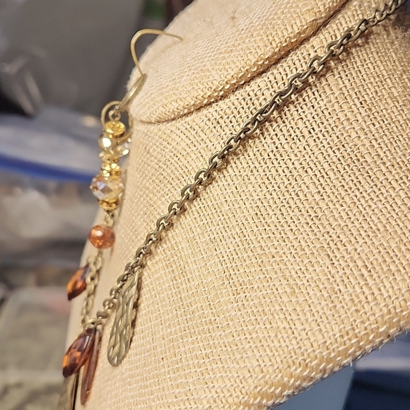 One of a kind Vintage Amber Necklace and Earrings Set - Picture 2 of 3